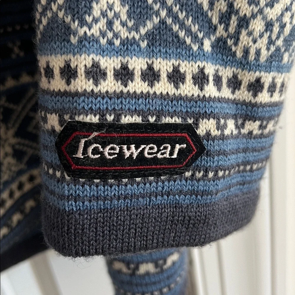 Icewear Wool Navy and Cream Patterned Button Down Cardigan Size Large - Picture 5 of 5